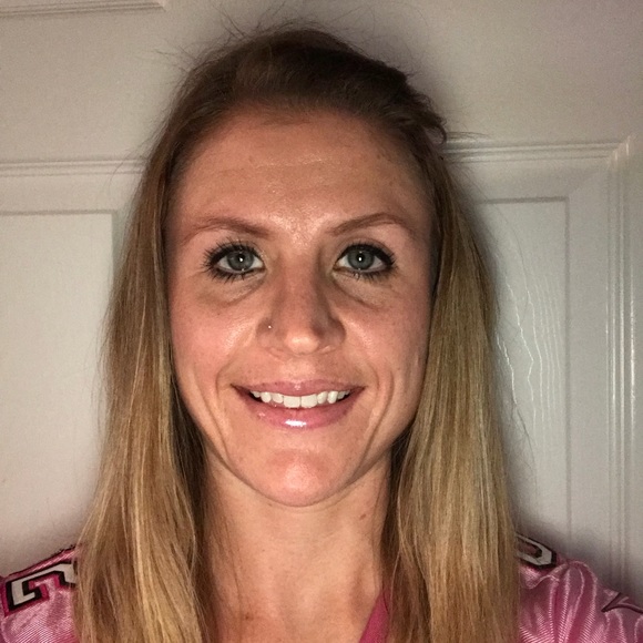 Meet your Posher, Renae - Picture 1 of 1